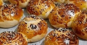 Yoğurtlu Poğaça Olağanüstü Yumuşak Ve Çok Lezzetli Tarifi
