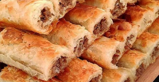 Baklava Yufkasindan Çıtır Çıtır Kıymalı Börek