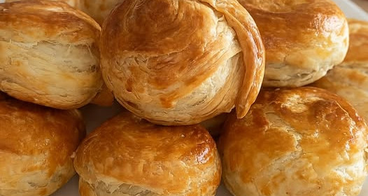 Pul Pul Dökülen Patatesli Börek Tarifi 