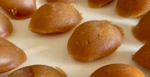 1 Bardak Unla İpek Gibi Un Helvası Tarifi 