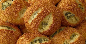 10 Dakikada Mayasız Simit Poğaça Tarifi