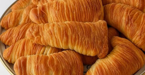 Az Malzemeli Kat Kat Çıtır Börek Tarifi