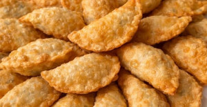 10 Dakikada Çıtır Peynirli Hamur Kızartması Tarifi 