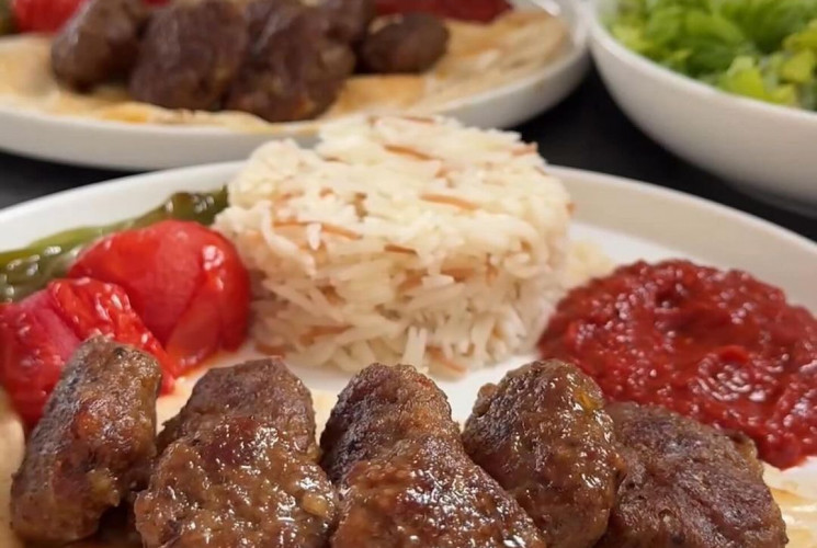 Yumuşacık sulu sulu nefis köfte