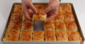 Milföylü Yufkalı Kolay Tepsi Böreği Tarifi