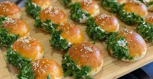 Sakallı Poğaça Tarifi, Nasıl Yapılır?