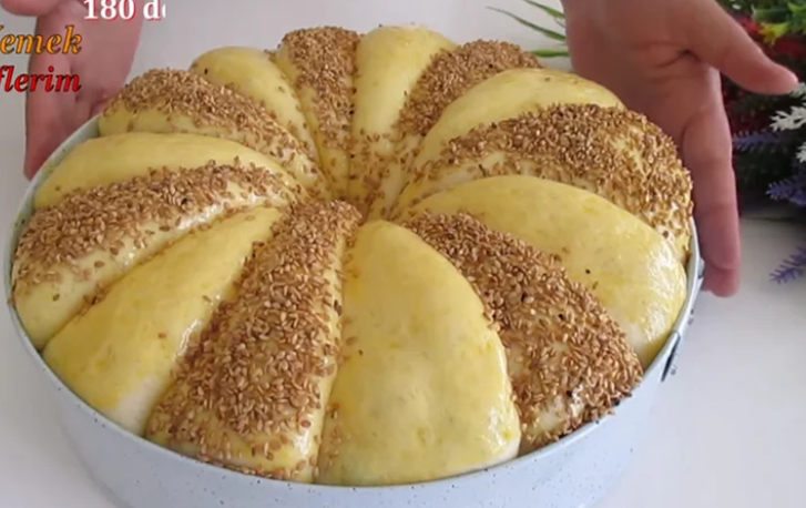 Tepsi Poğaçası - 1