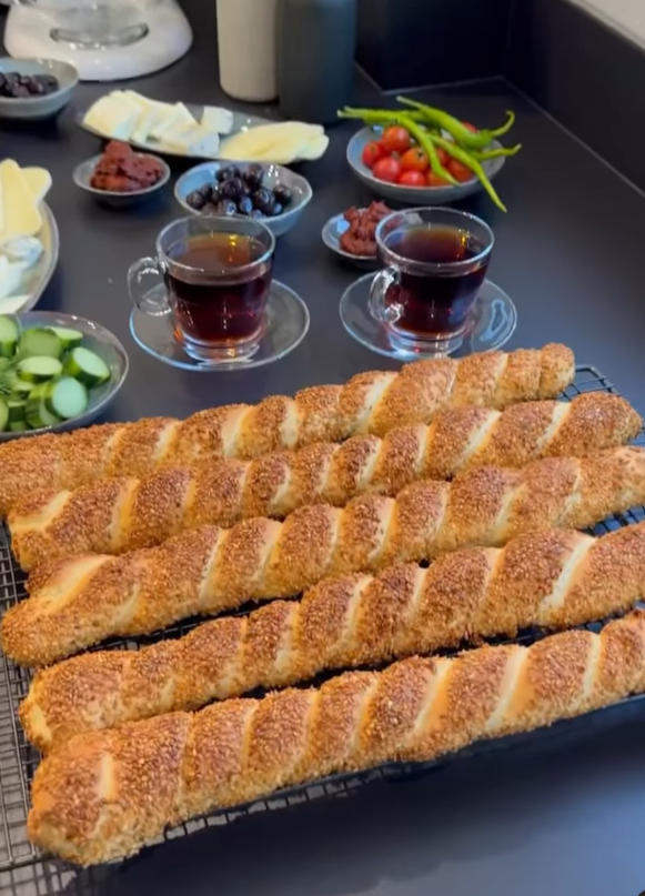 Kahvaltı Sofralarına Çubuk Simit - 1