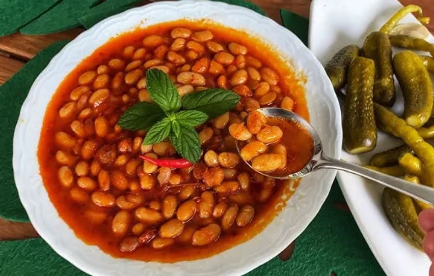 Kuru Fasulye Pişerken Sakın Yapmayın. - 2