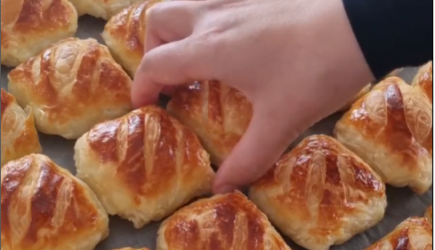 Sadece 3 Malzemeyle Bu Kadar Ucuz Çıtır Çıtır Börek